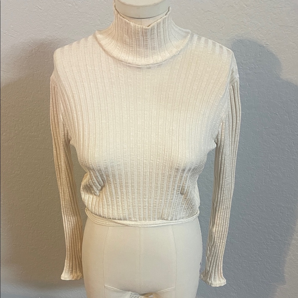 Ribbed Mock Neck Crop Top — Cream